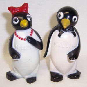 F & F Plastic 3 1/4 Inch WILLIE and MILLIE PENGUIN Salt and Pepper Shakers